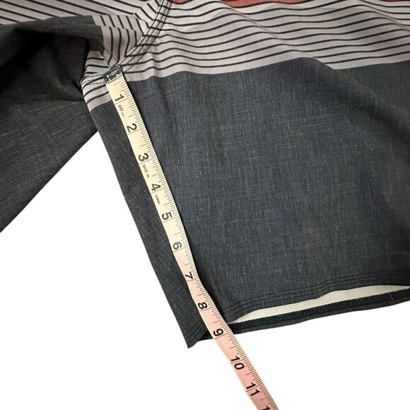 Quiksilver ~ Mens grey Boardshorts ~ size 40 - Picture 14 of 14